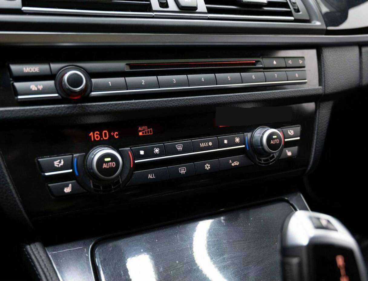 БМВ 5 серии б/у, 2012, Автоматическая. Фото: #23