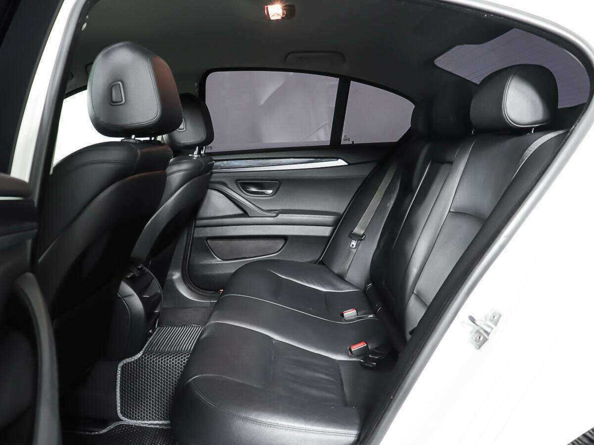 БМВ 5 серии б/у, 2013, Автоматическая. Фото: #9