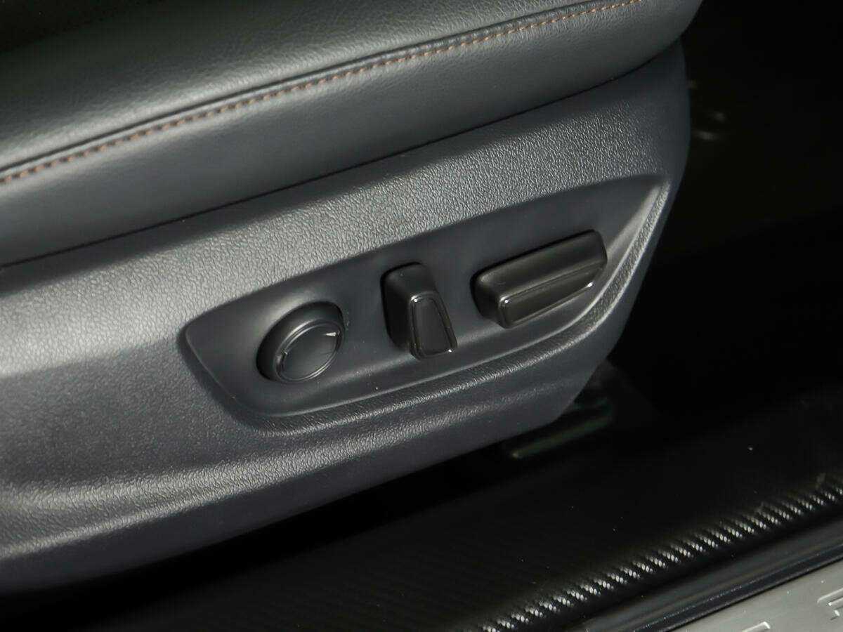 Тойота Камри б/у, 2020, Автоматическая. Фото: #12