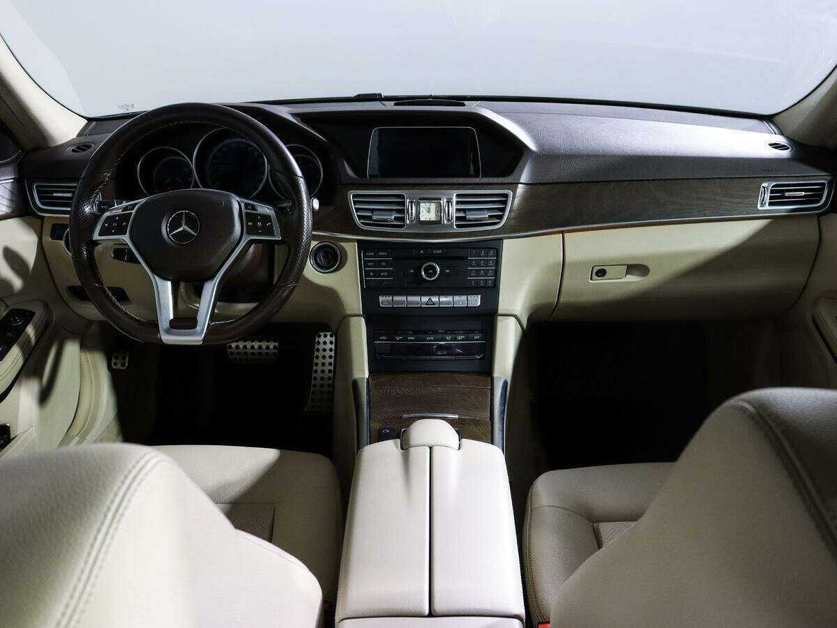 Мерседес-Бенц Е-Класс б/у, 2015, Автоматическая. Фото: #9