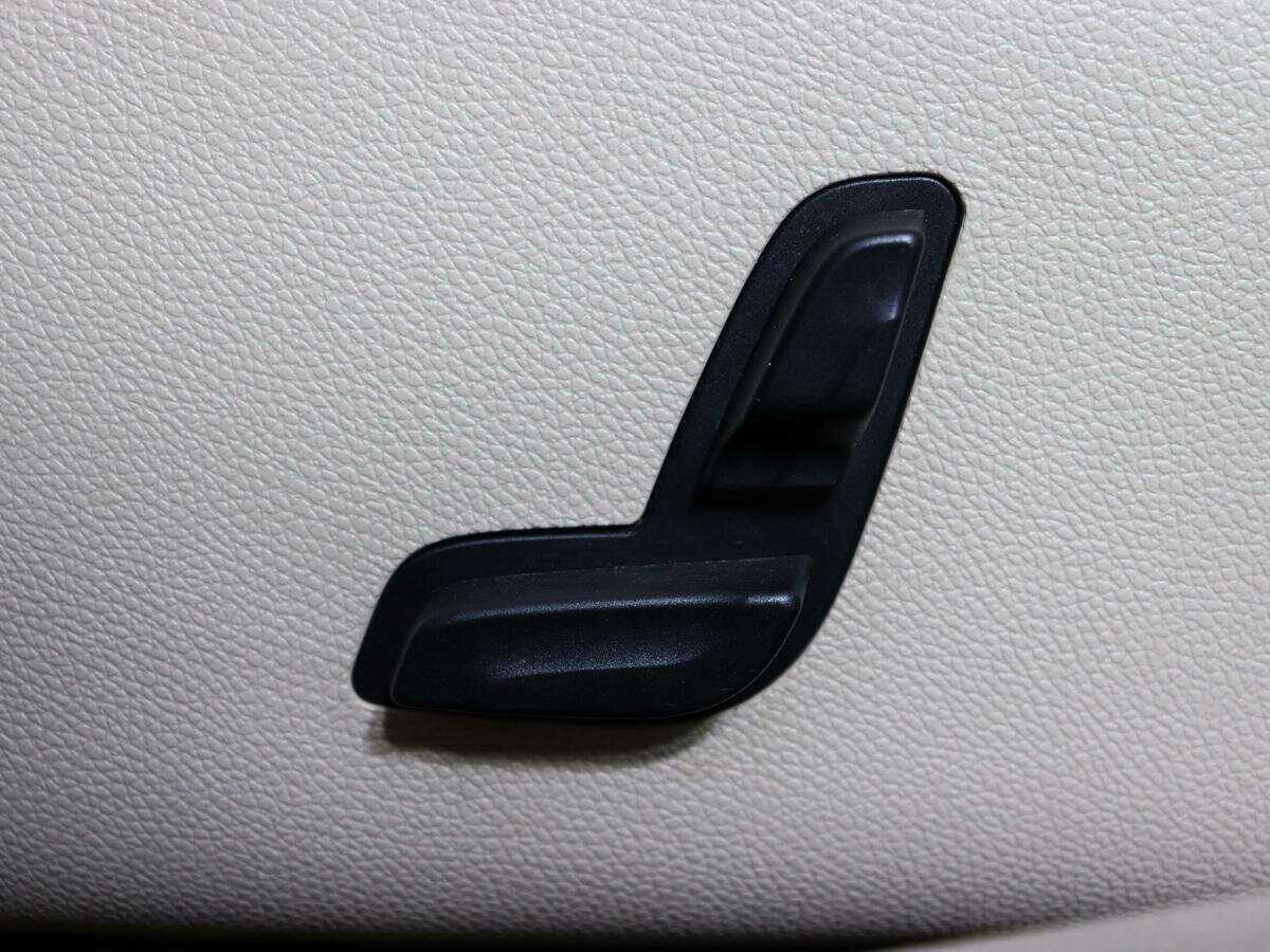 Мерседес-Бенц Е-Класс б/у, 2015, Автоматическая. Фото: #13