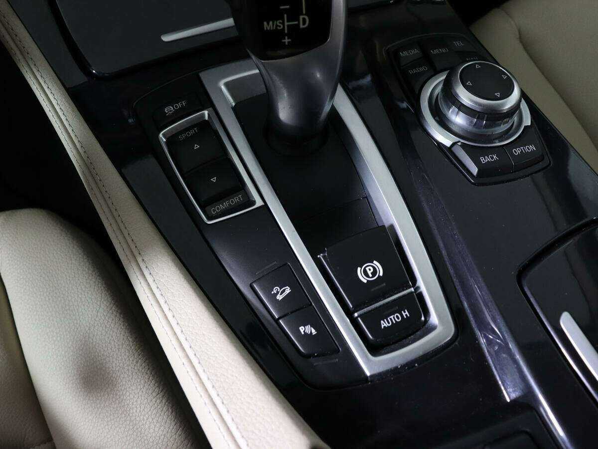 БМВ 5 серии б/у, 2012, Автоматическая. Фото: #17