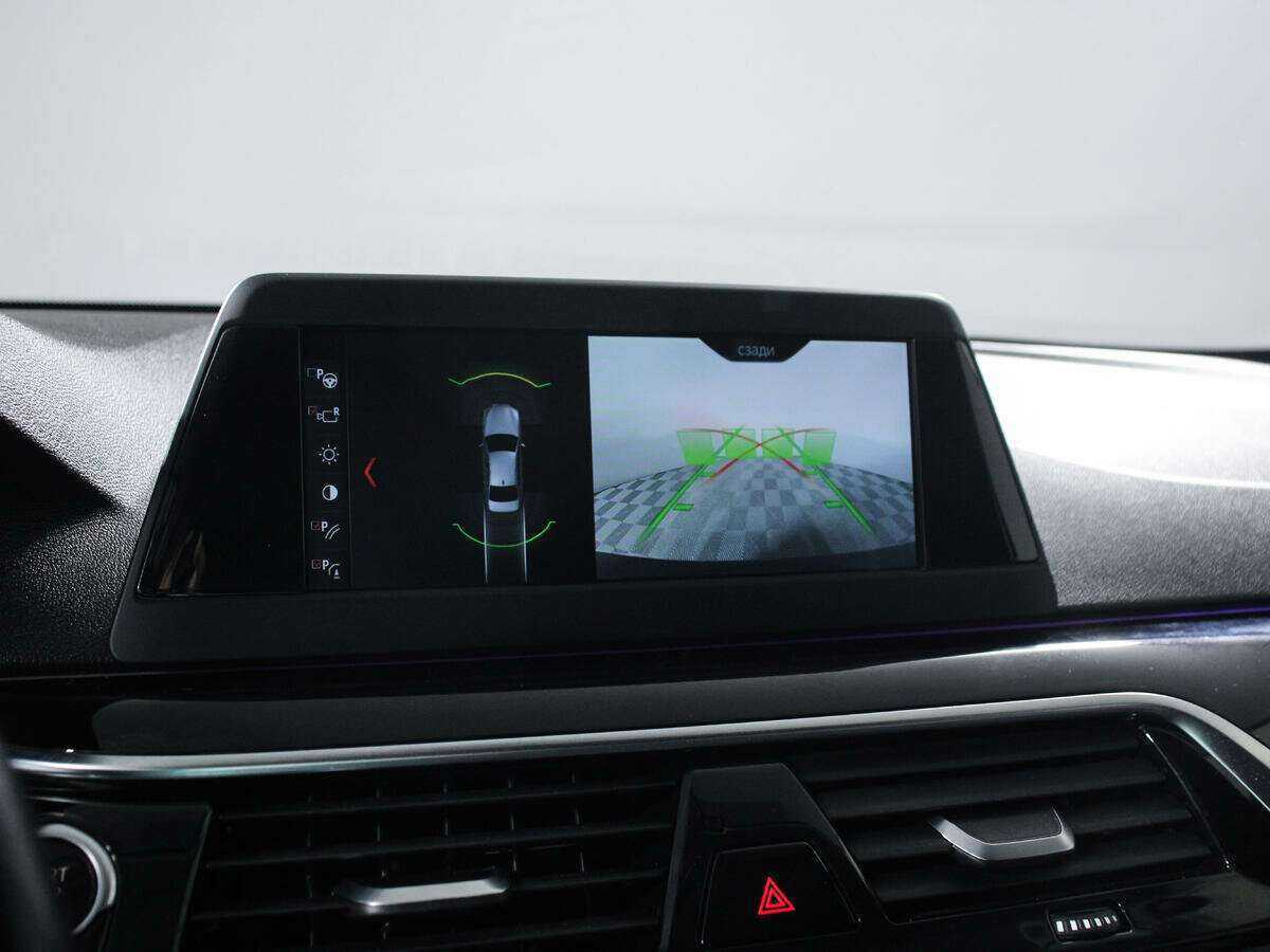 БМВ 5 серии б/у, 2017, Автоматическая. Фото: #12