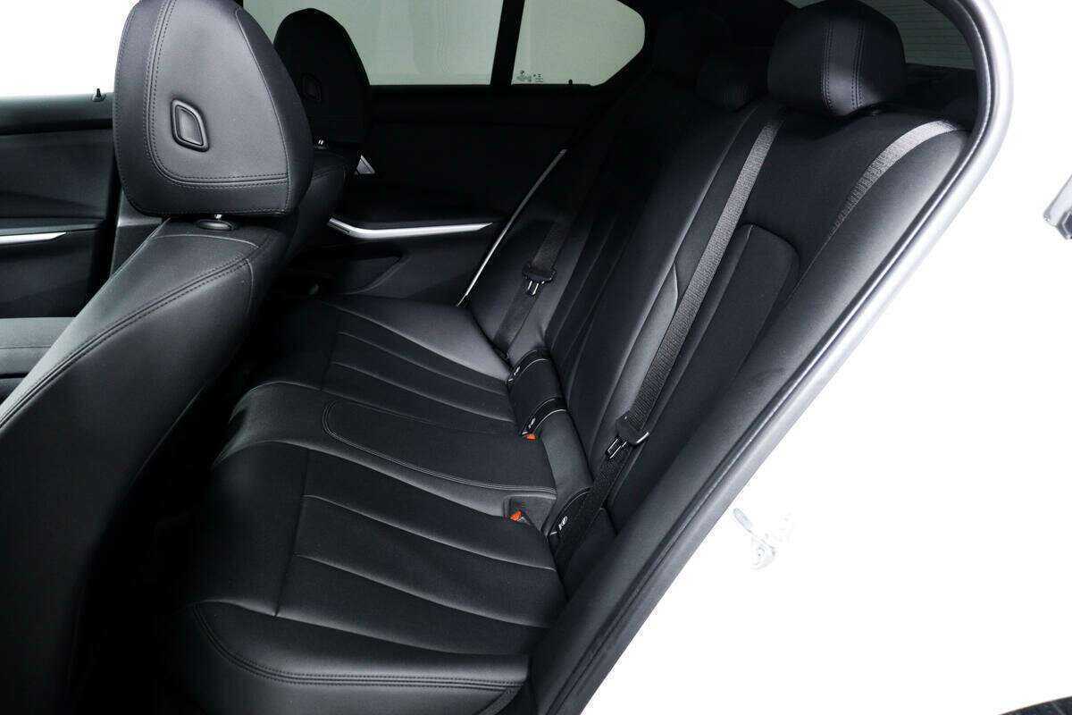 БМВ 3 серии б/у, 2019, Автоматическая. Фото: #11