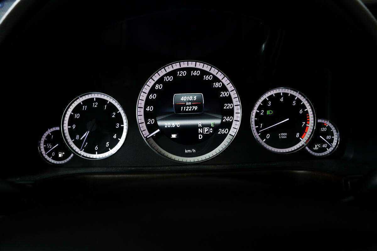 Мерседес-Бенц Е-Класс б/у, 2012, Автоматическая. Фото: #9