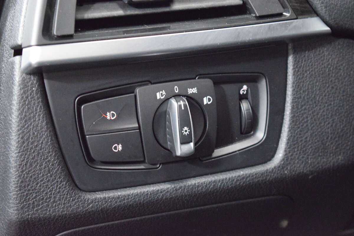 БМВ 3 серии б/у, 2012, Автоматическая. Фото: #11