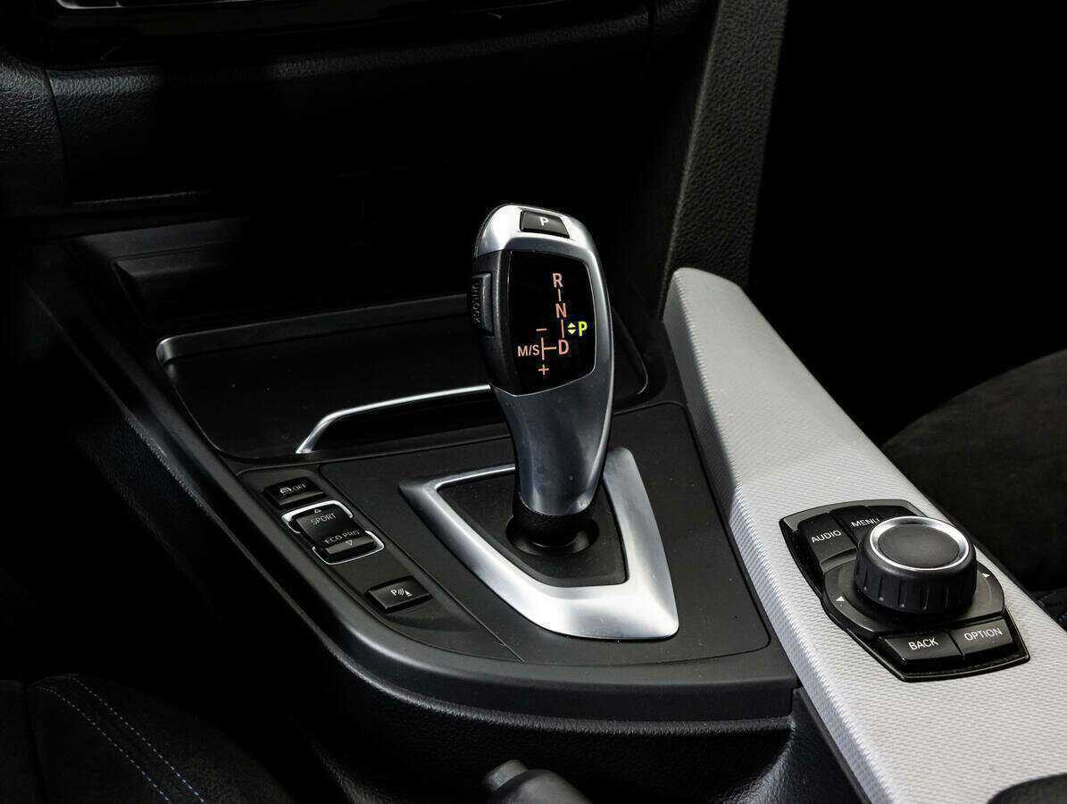 БМВ 3 серии б/у, 2017, Автоматическая. Фото: #13