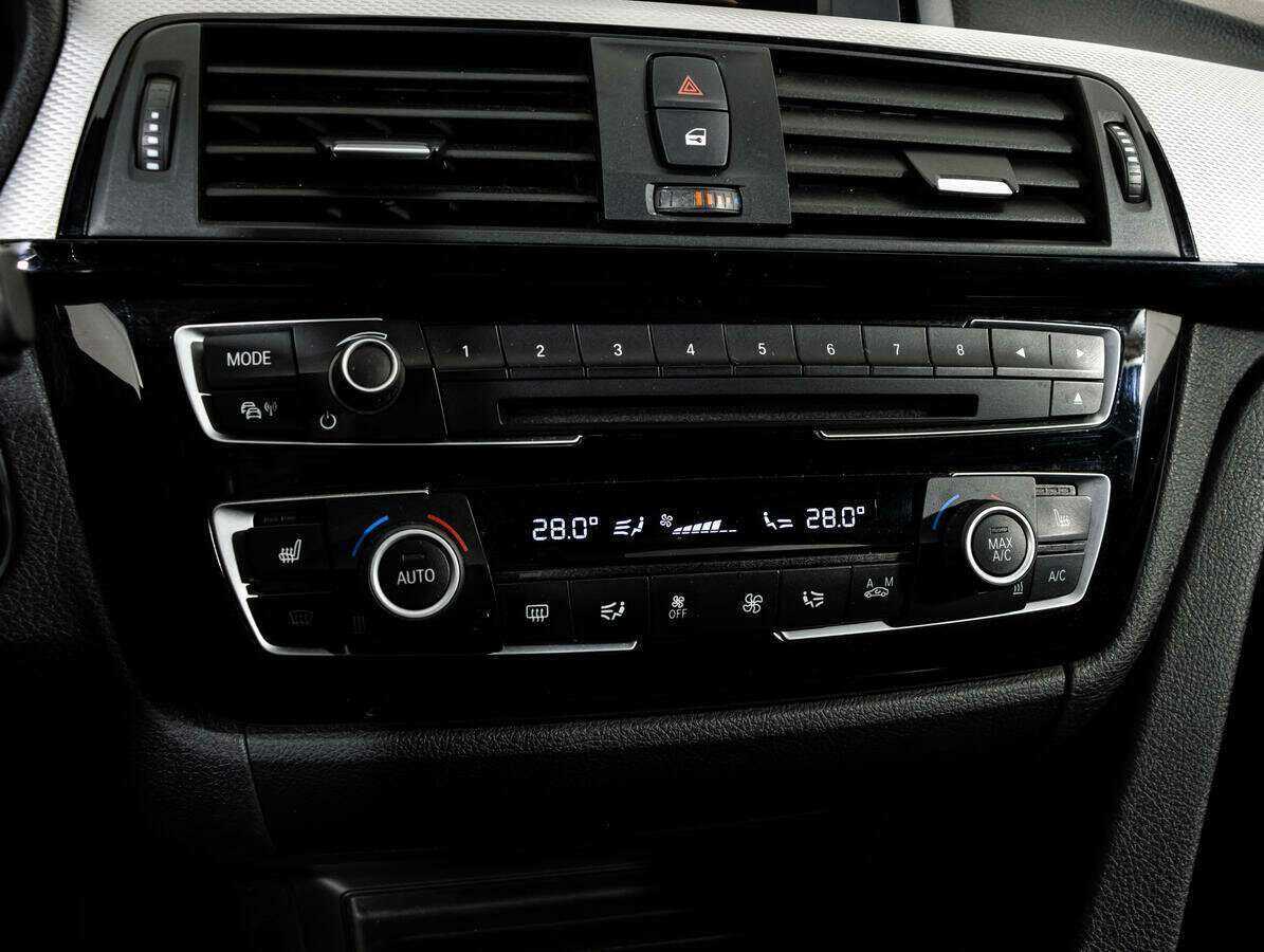 БМВ 3 серии б/у, 2017, Автоматическая. Фото: #14