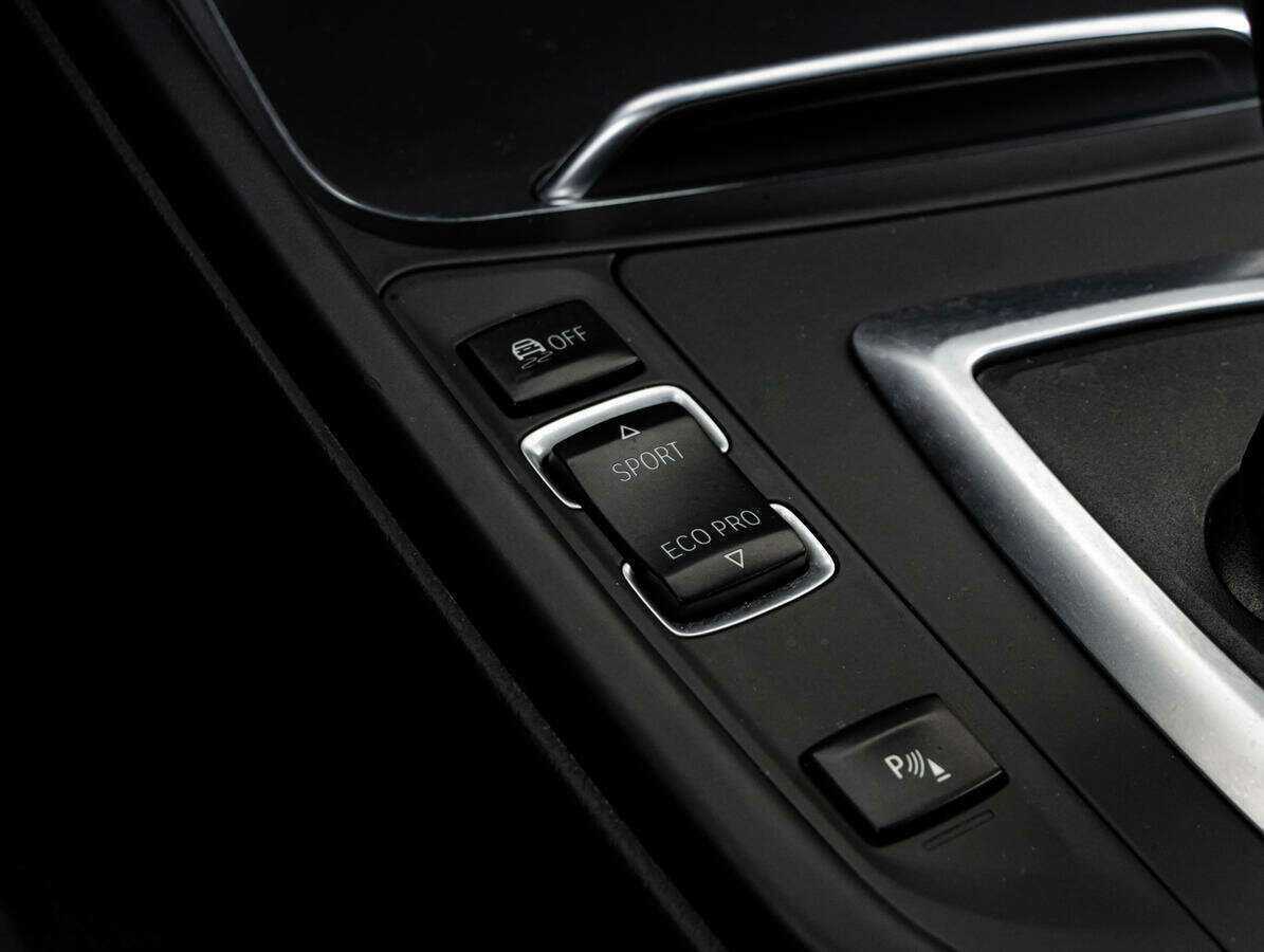 БМВ 3 серии б/у, 2017, Автоматическая. Фото: #16