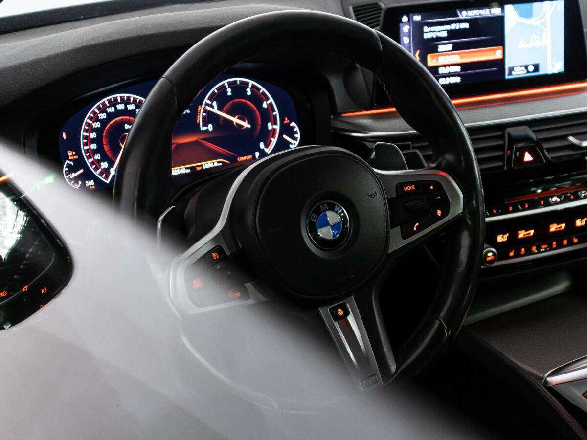 БМВ 5 серии б/у, 2018, Автоматическая. Фото: #19