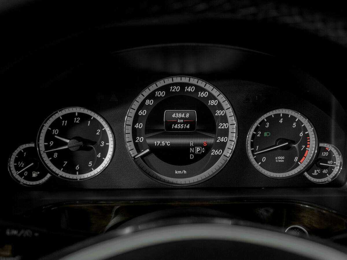 Мерседес-Бенц Е-Класс б/у, 2012, Автоматическая. Фото: #10