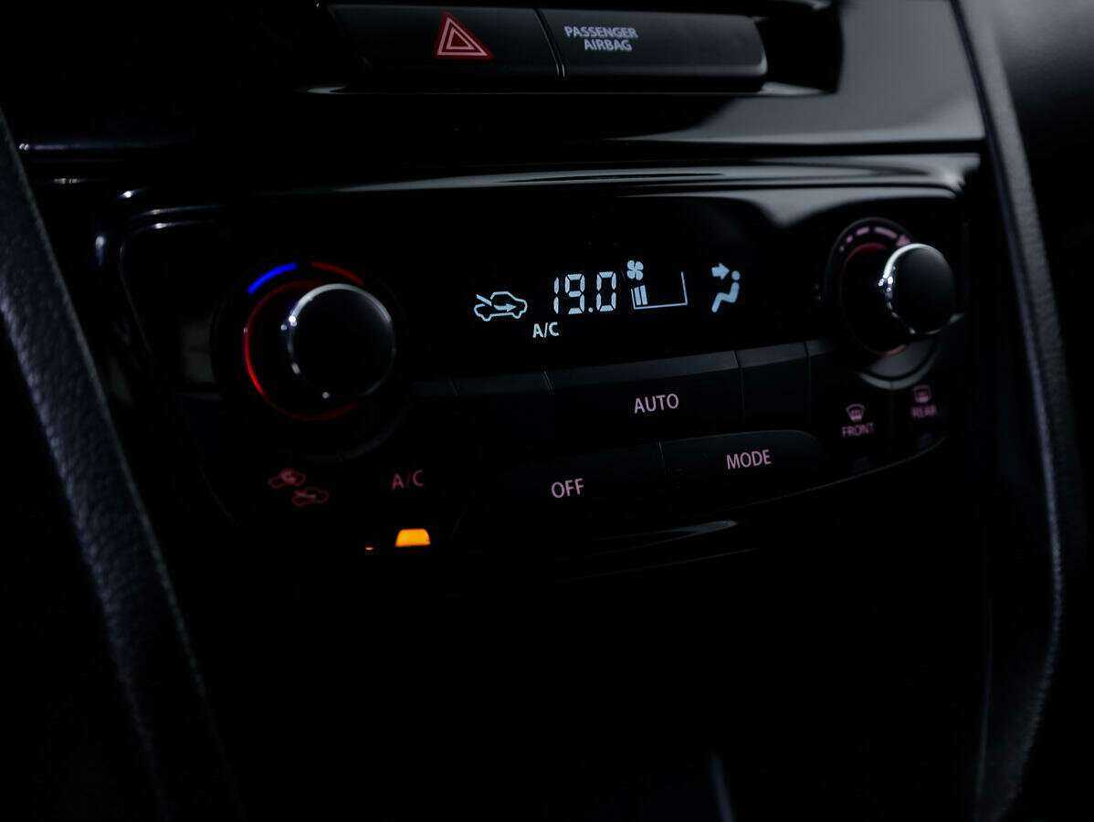 Сузуки Витара б/у, 2016, Автоматическая. Фото: #14