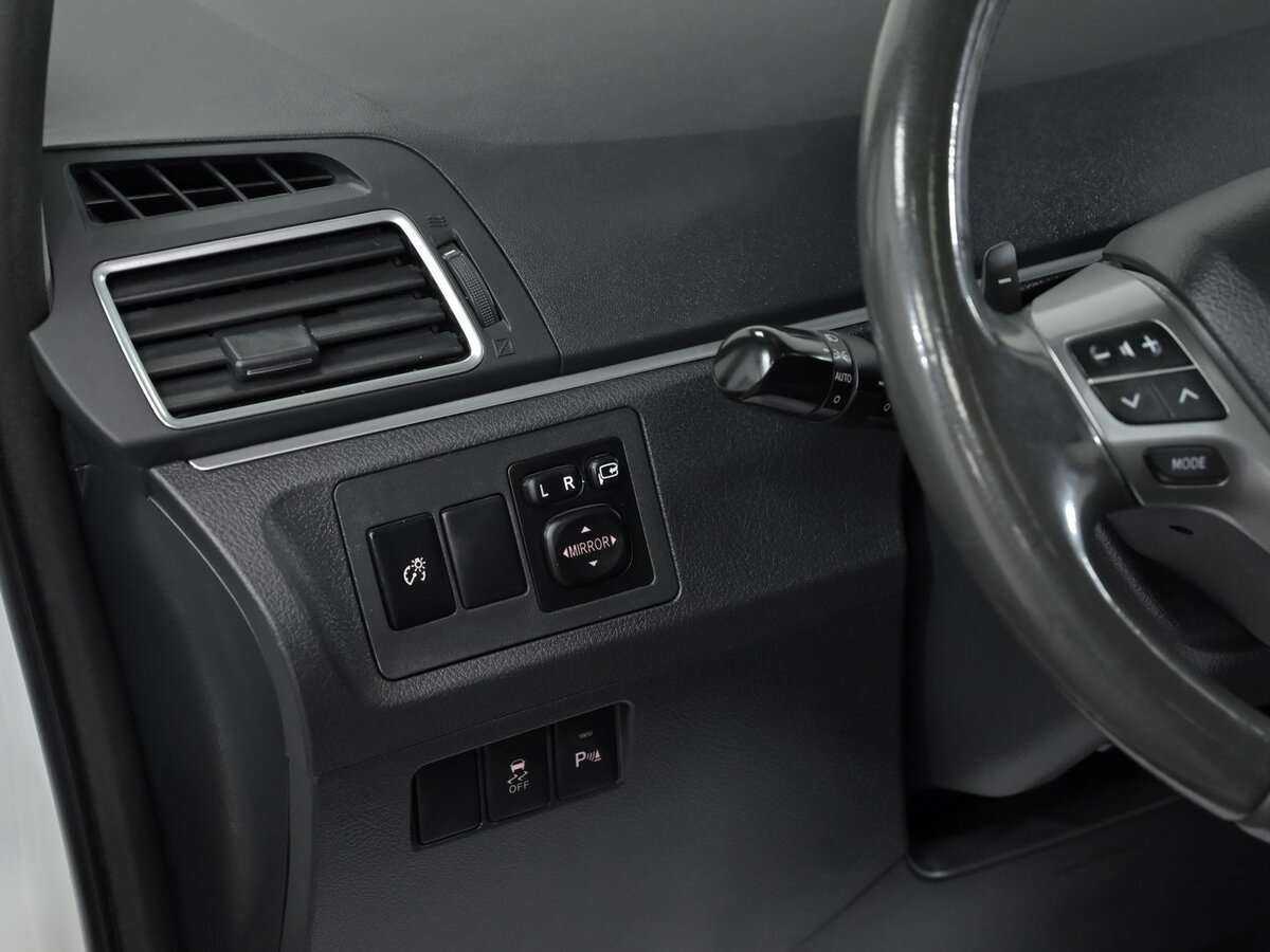 Тойота Версо б/у, 2015, Вариатор. Фото: #9