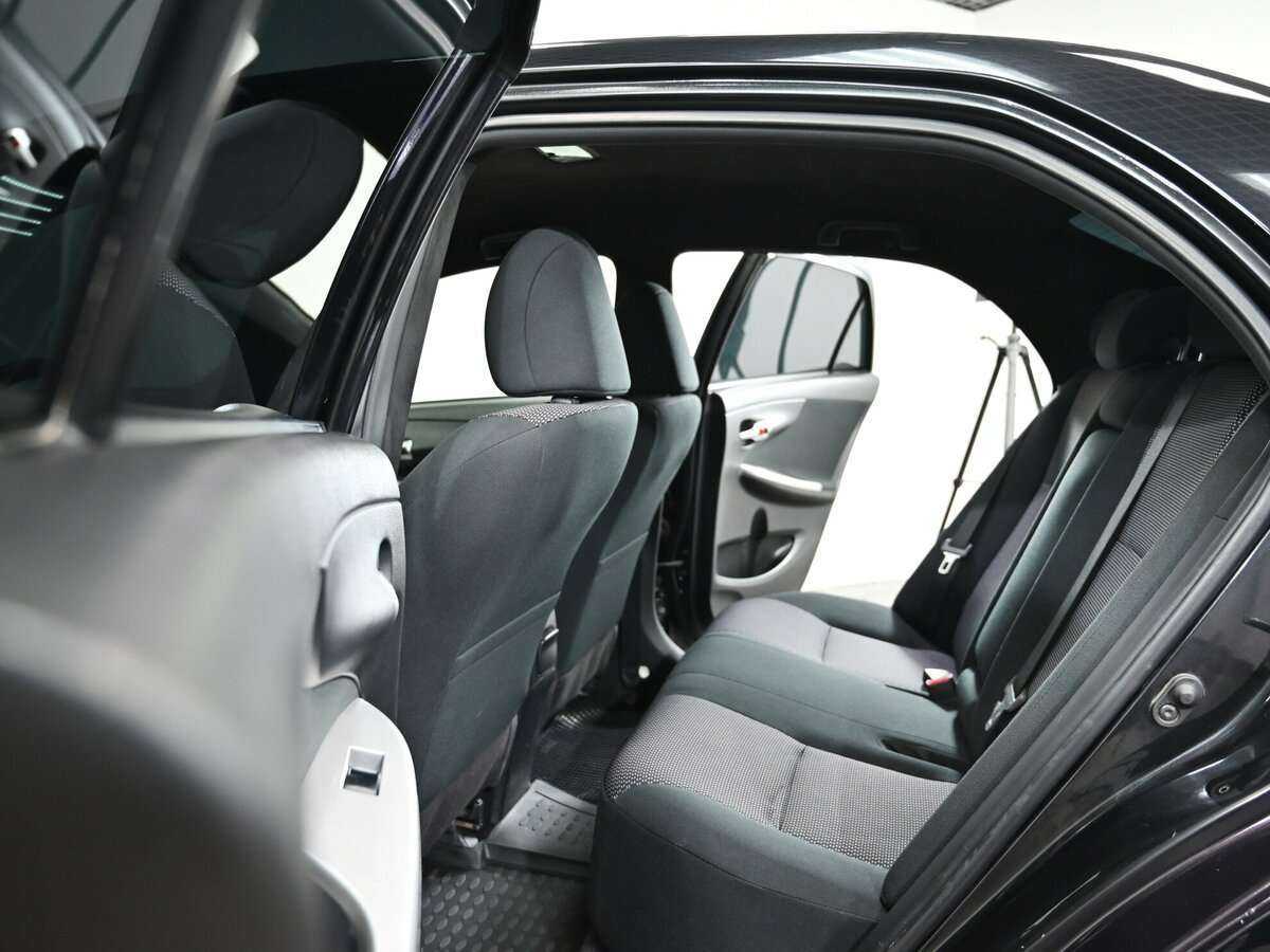 Тойота Королла б/у, 2013, Автоматическая. Фото: #5