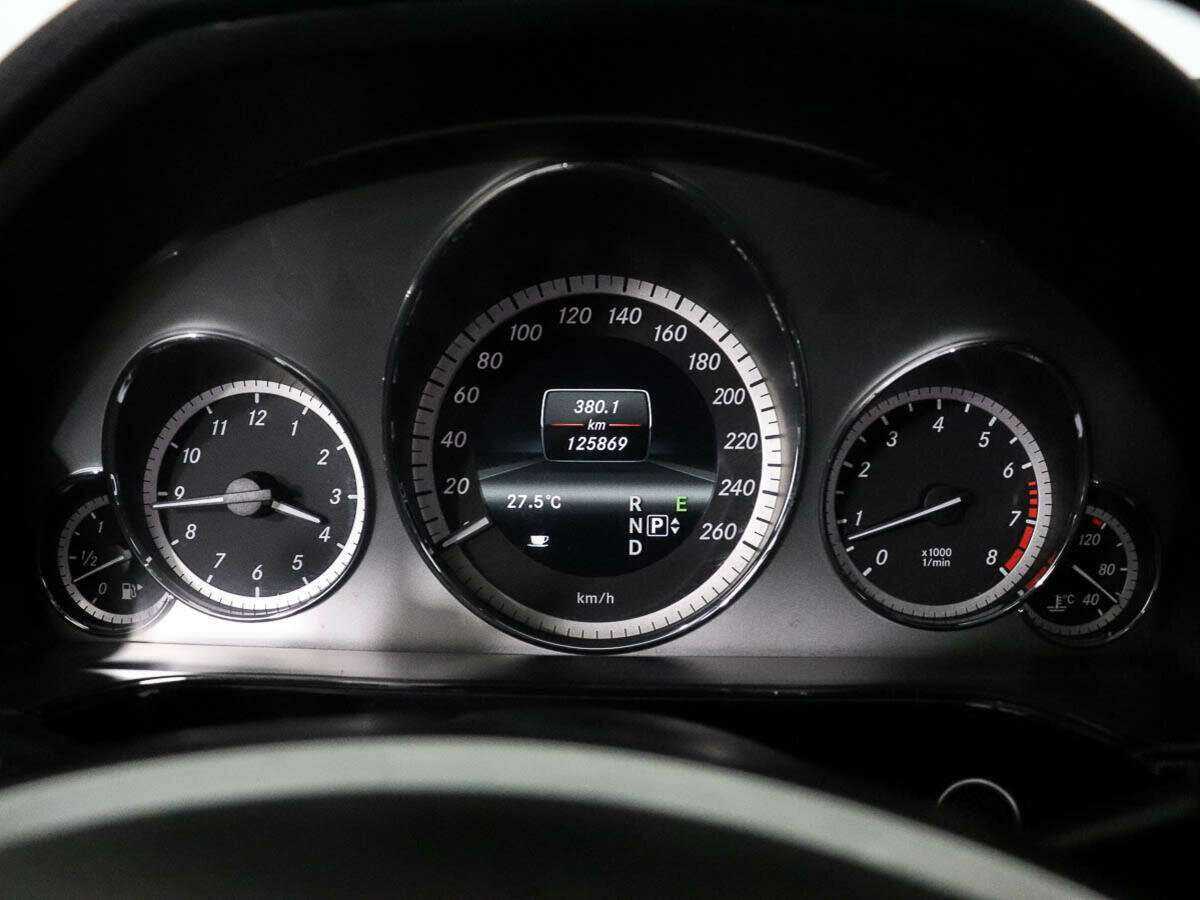 Мерседес-Бенц Е-Класс б/у, 2012, Автоматическая. Фото: #9