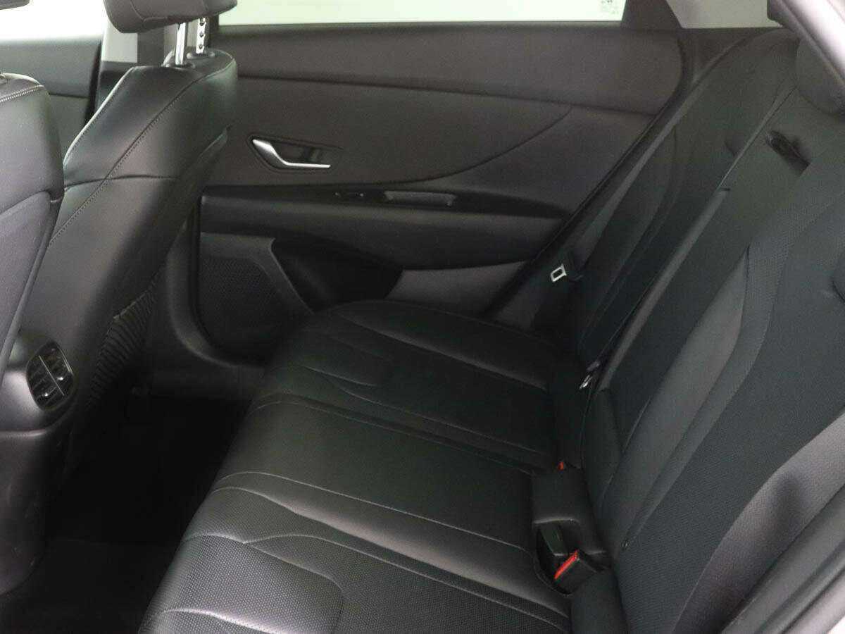 Хендай Елантра б/у, 2021, Автоматическая. Фото: #8