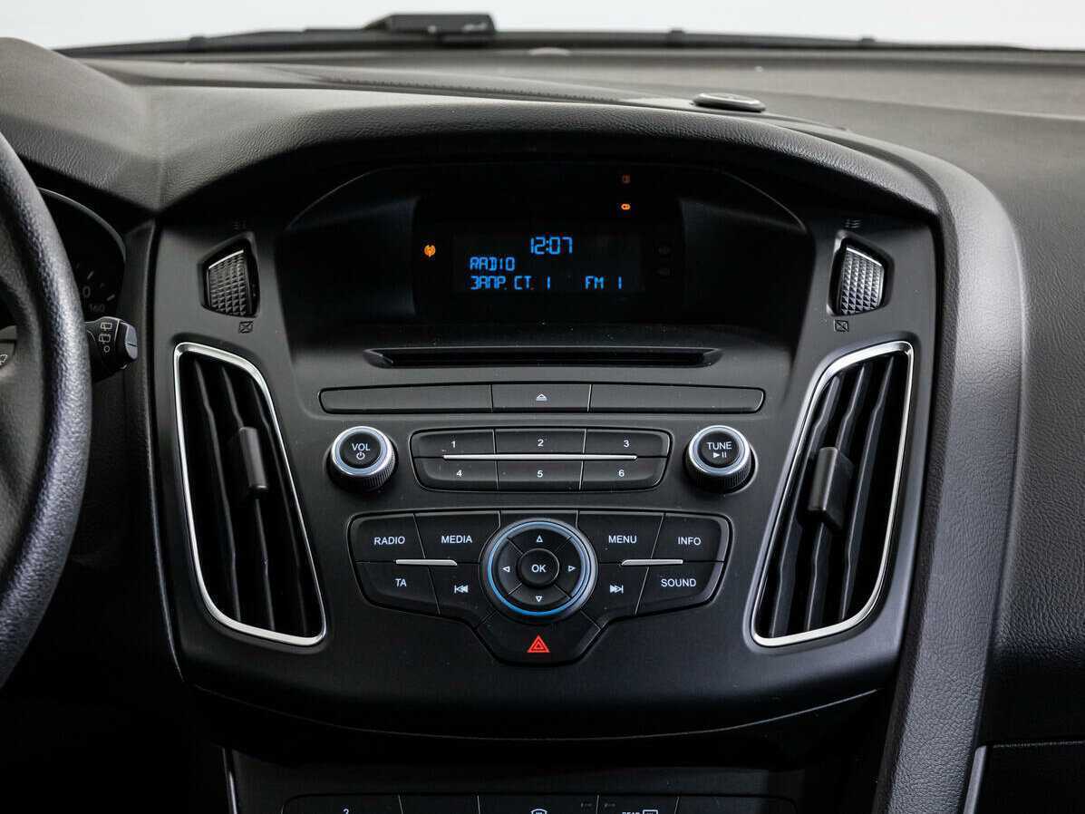 Форд Фокус б/у, 2017, Механическая. Фото: #13