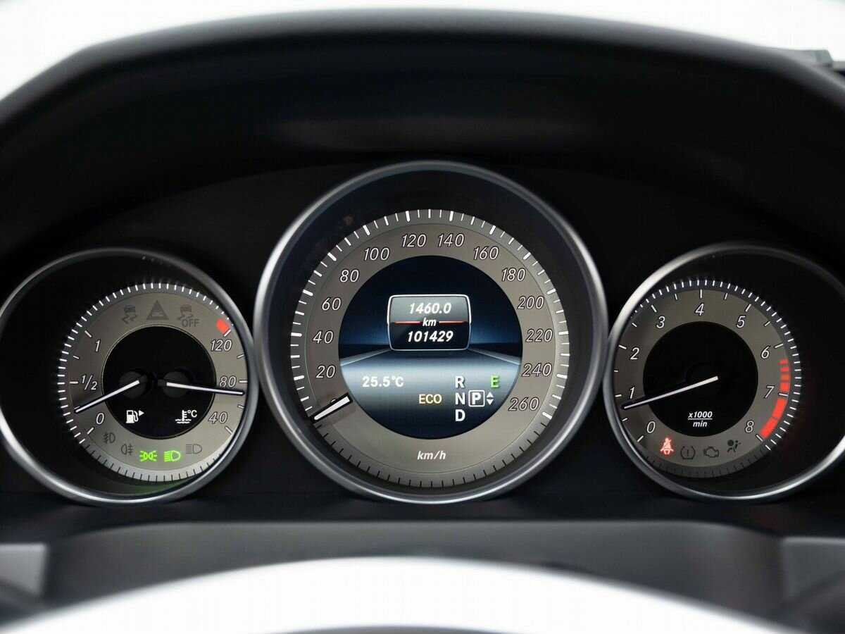 Мерседес-Бенц Е-Класс б/у, 2013, Автоматическая. Фото: #14