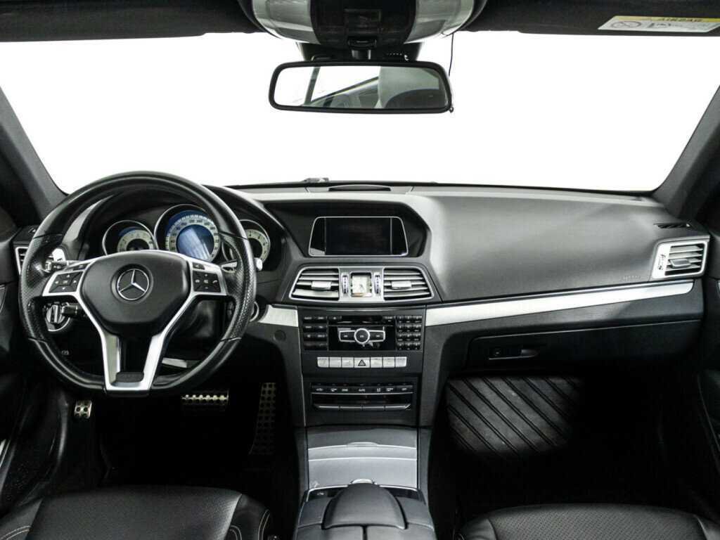 Мерседес-Бенц Е-Класс б/у, 2015, Автоматическая. Фото: #11