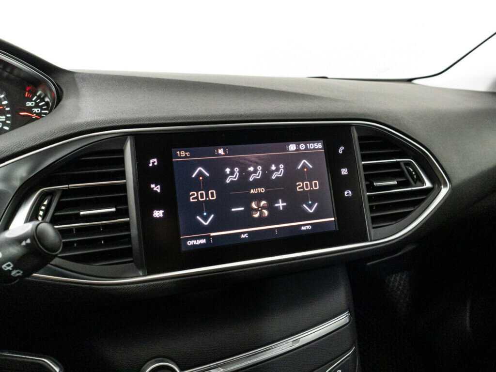 Пежо 308 б/у, 2018, Механическая. Фото: #15