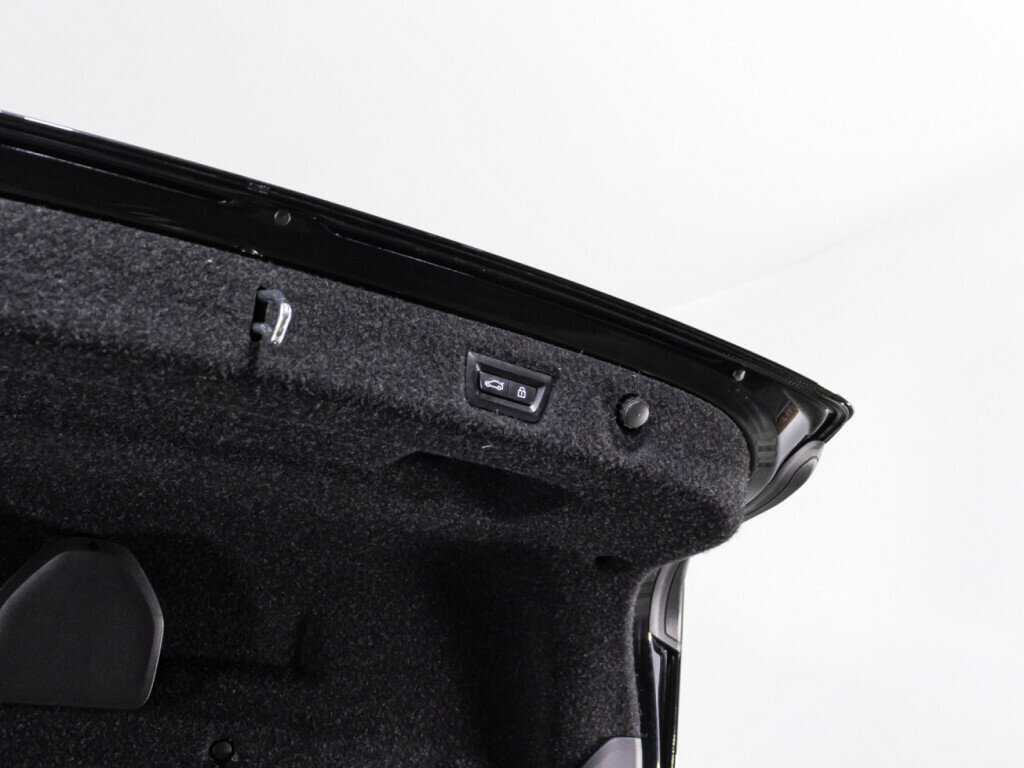 БМВ 5 серии б/у, 2017, Автоматическая. Фото: #15