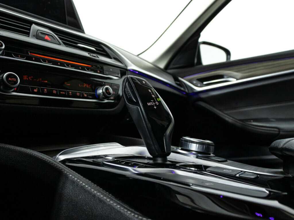 БМВ 5 серии б/у, 2017, Автоматическая. Фото: #18