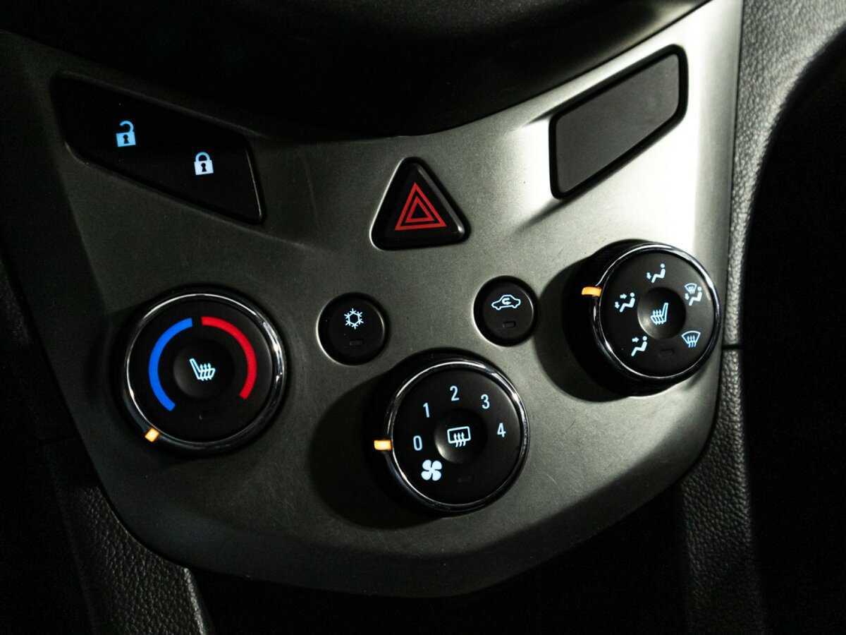 Шевроле Авео б/у, 2015, Автоматическая. Фото: #14