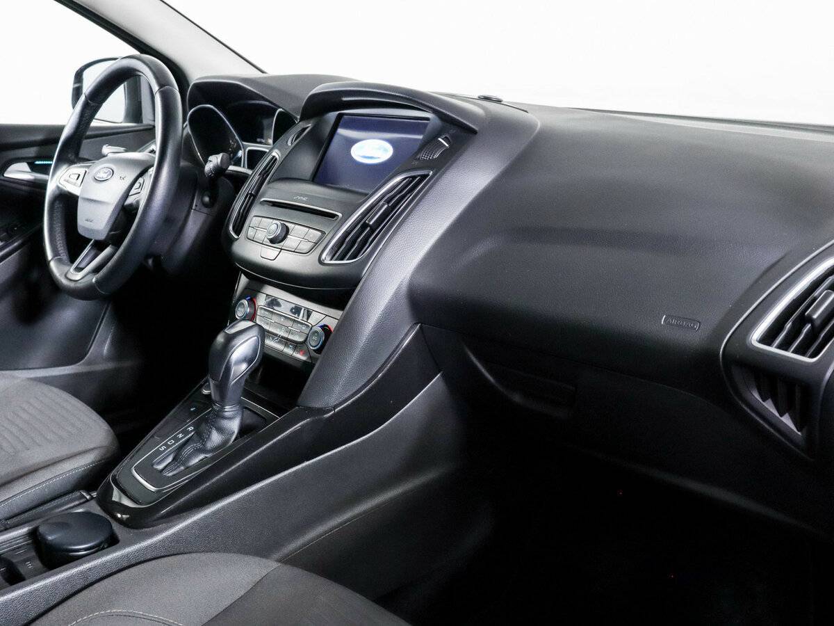 Форд Фокус б/у, 2017, Автоматическая. Фото: #5