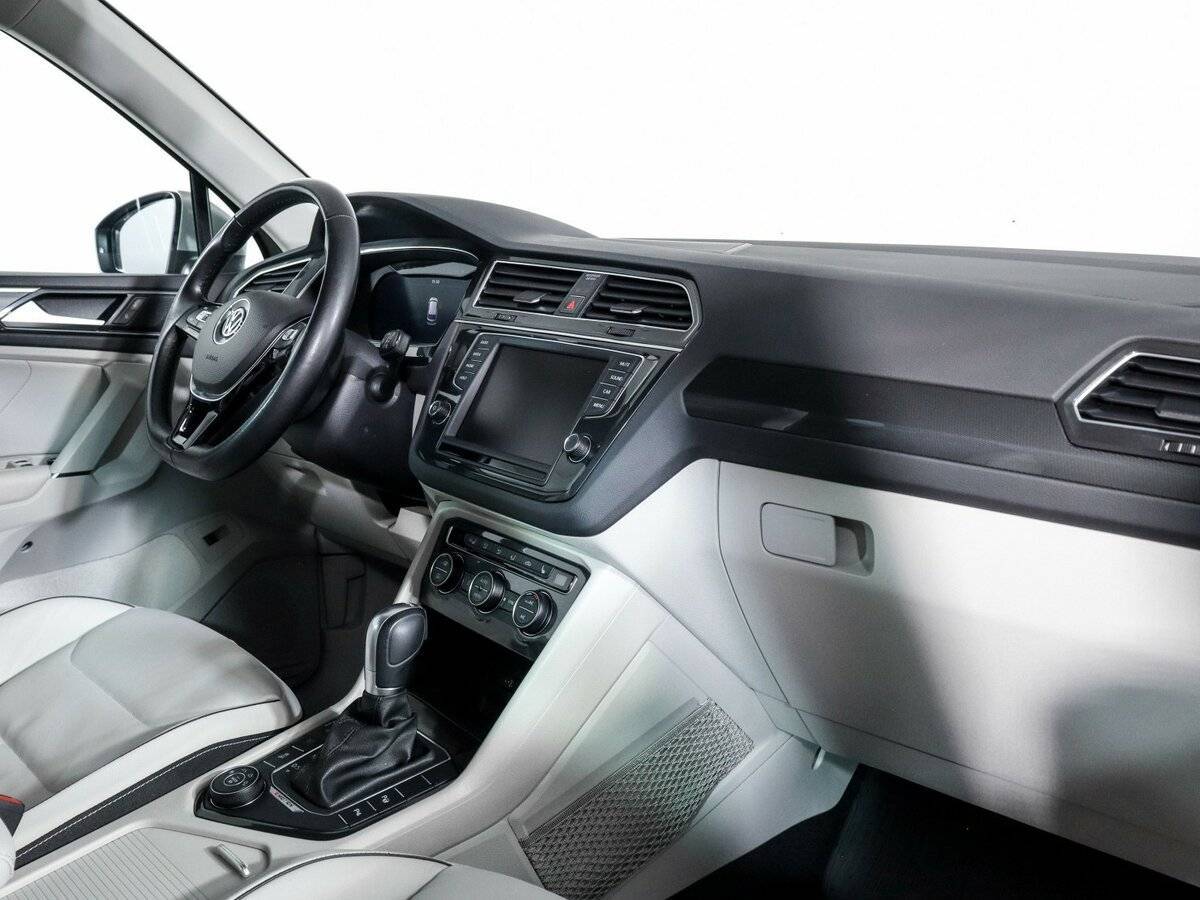 Фольксваген Тигуан б/у, 2017, Роботизированная. Фото: #8