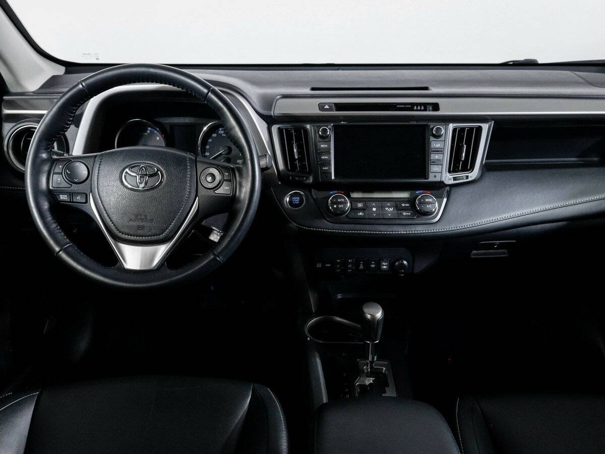 Тойота Рав4 б/у, 2018, Автоматическая. Фото: #11