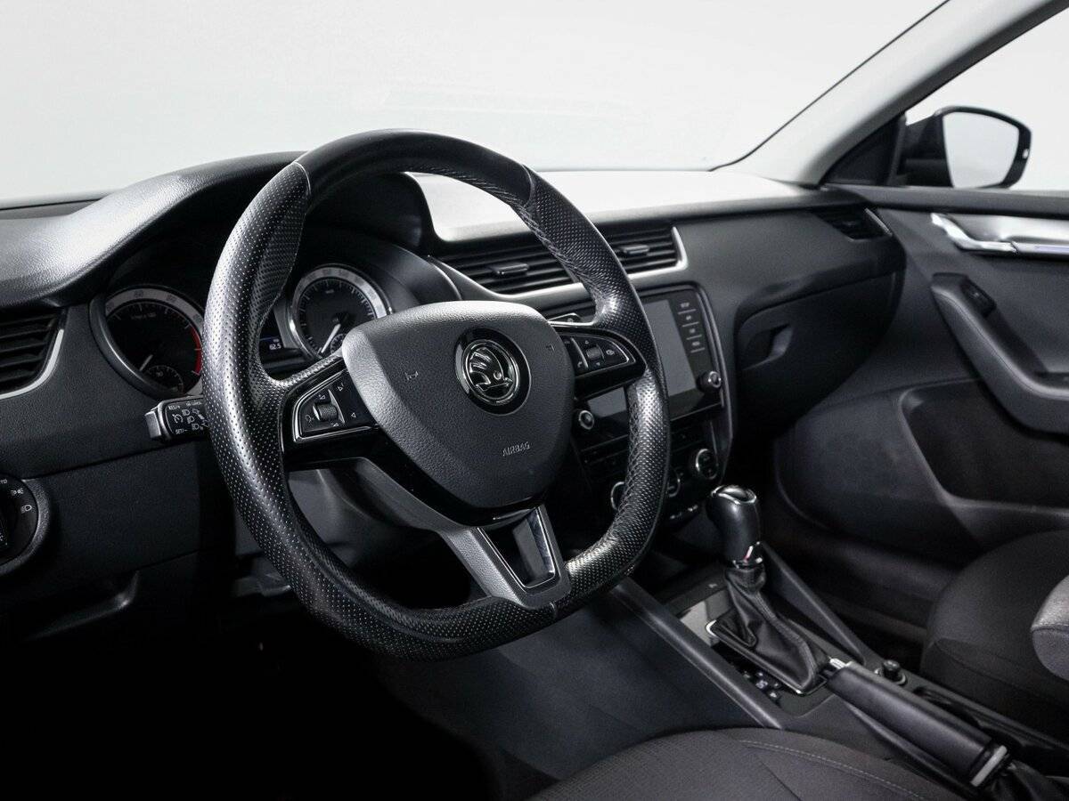 Шкода Октавия б/у, 2017, Роботизированная. Фото: #10