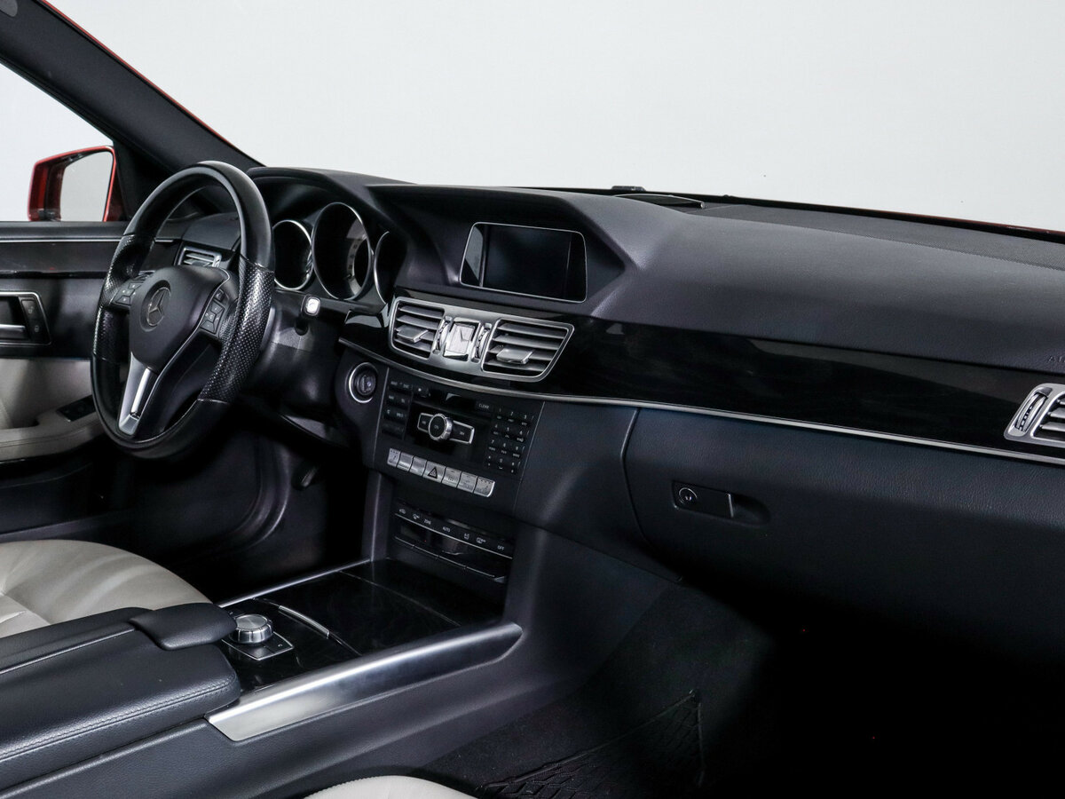 Мерседес-Бенц Е-Класс б/у, 2014, Автоматическая. Фото: #6