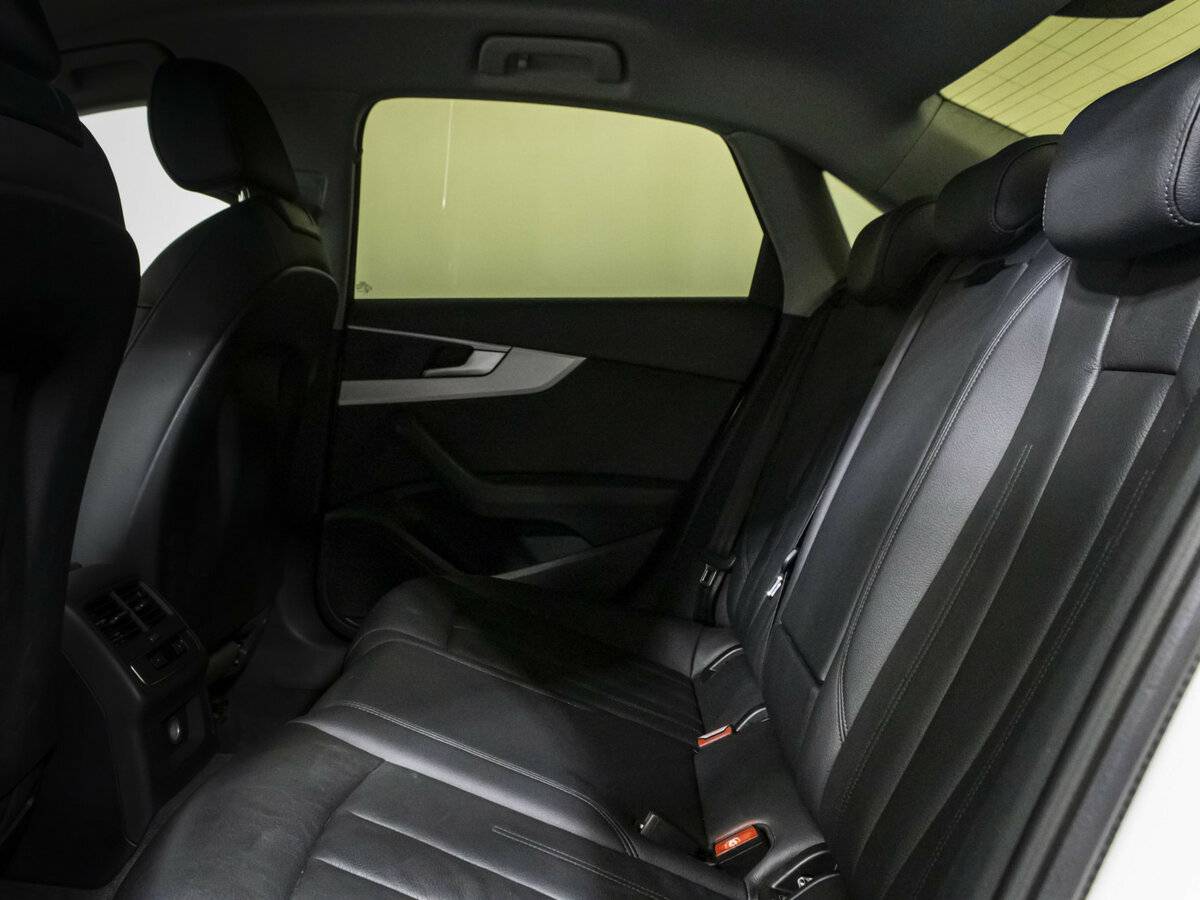 Ауди А4 б/у, 2018, Роботизированная. Фото: #8