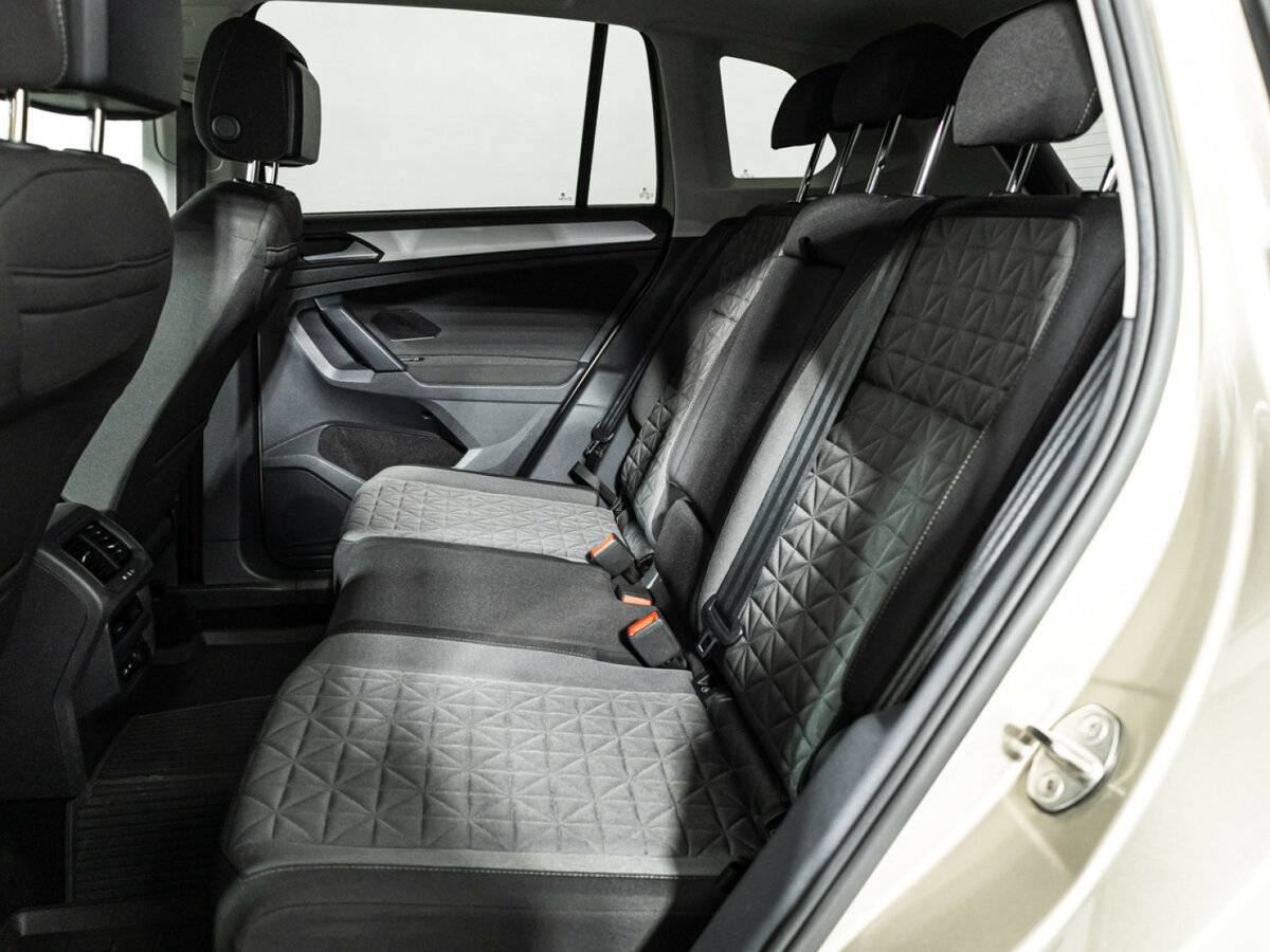 Фольксваген Тигуан б/у, 2021, Роботизированная. Фото: #9