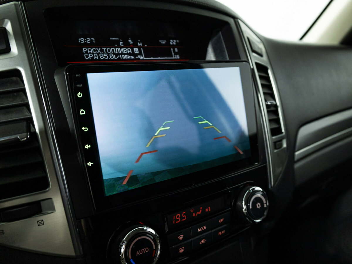 Митсубиши Паджеро б/у, 2015, Автоматическая. Фото: #13