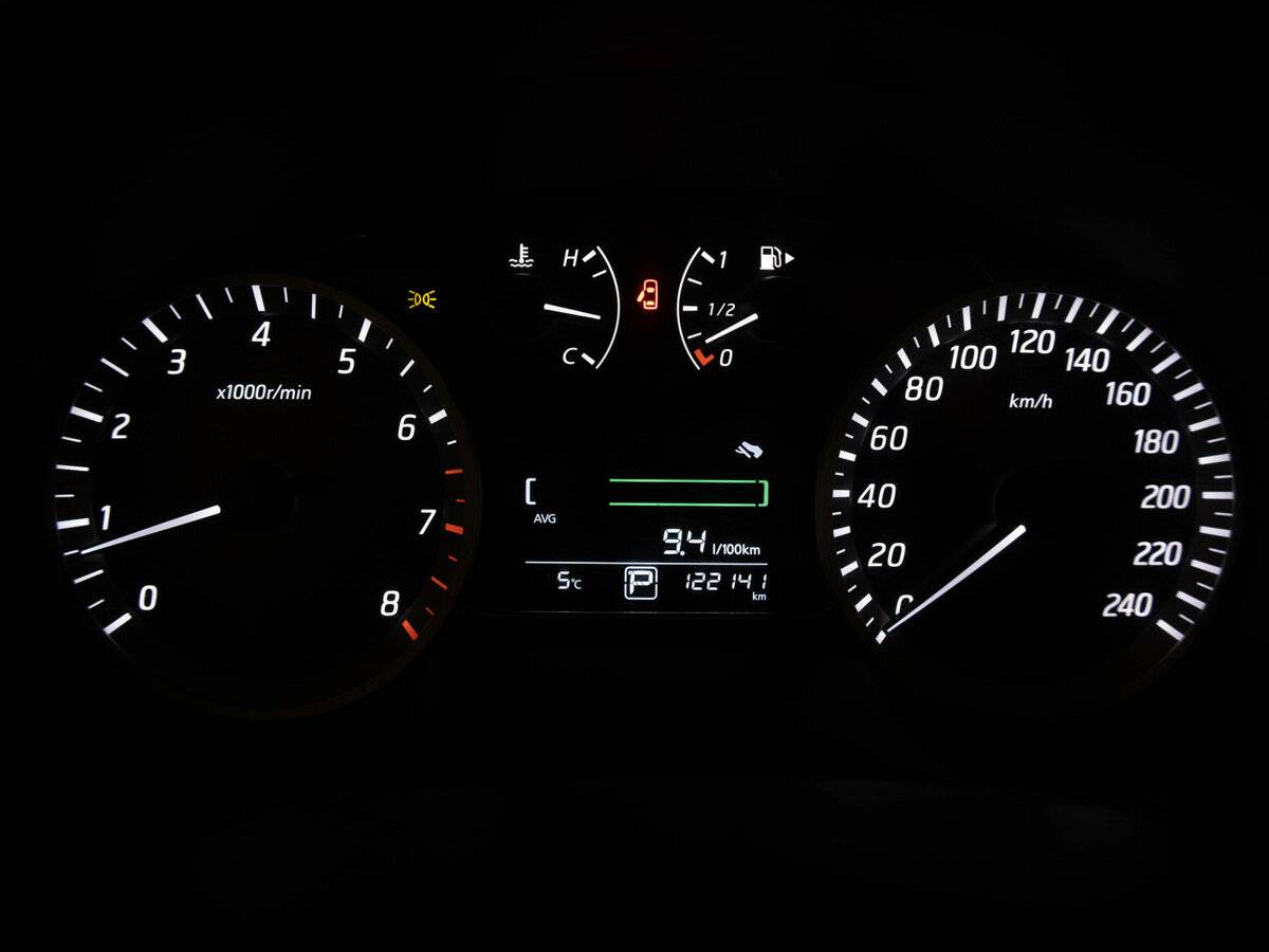 Ниссан Тиида б/у, 2015, Вариатор. Фото: #13