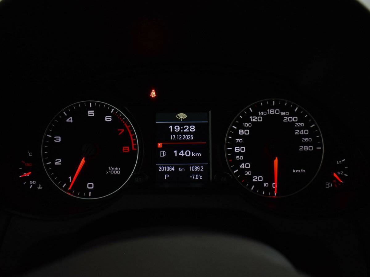 Ауди К5 б/у, 2012, Роботизированная. Фото: #19