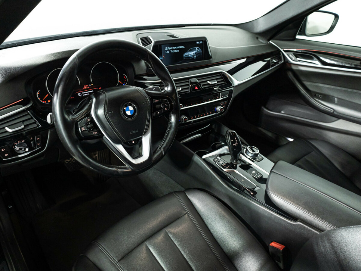 БМВ 5 серии б/у, 2017, Автоматическая. Фото: #10